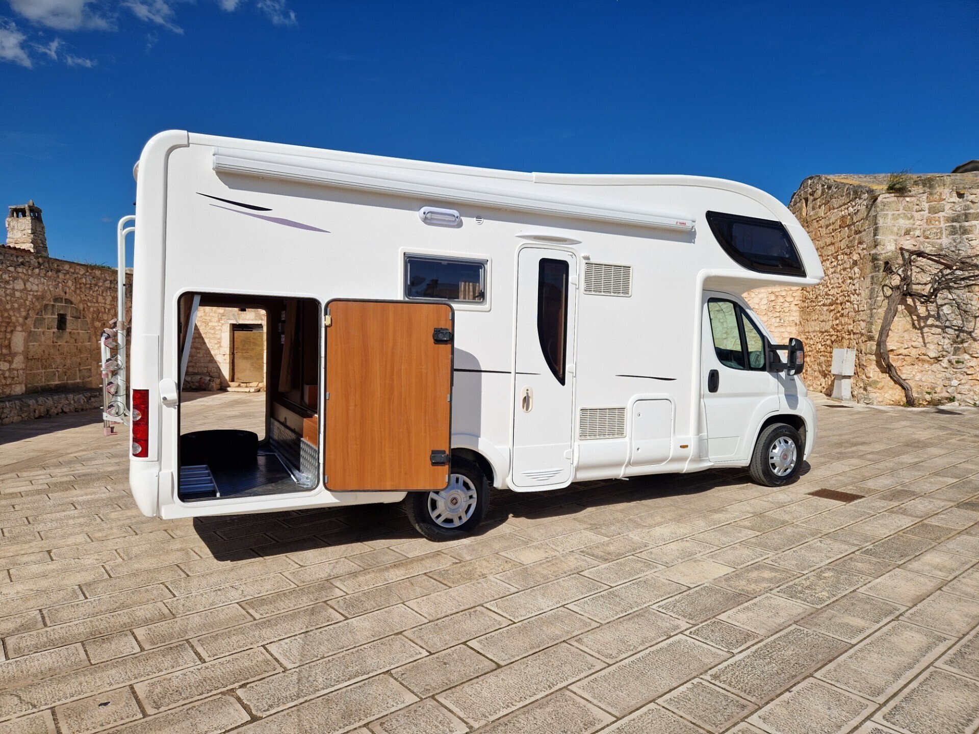 Mclouis TANDY 620
