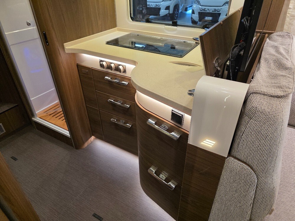 CAMPER HYMER B-KLASSE SL 704