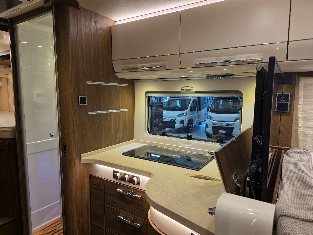 CAMPER HYMER B-KLASSE SL 704