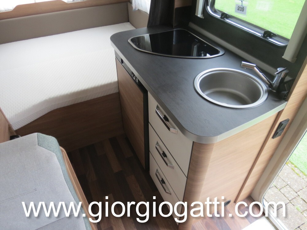 Weinsberg Caraone 390 con MOOVER