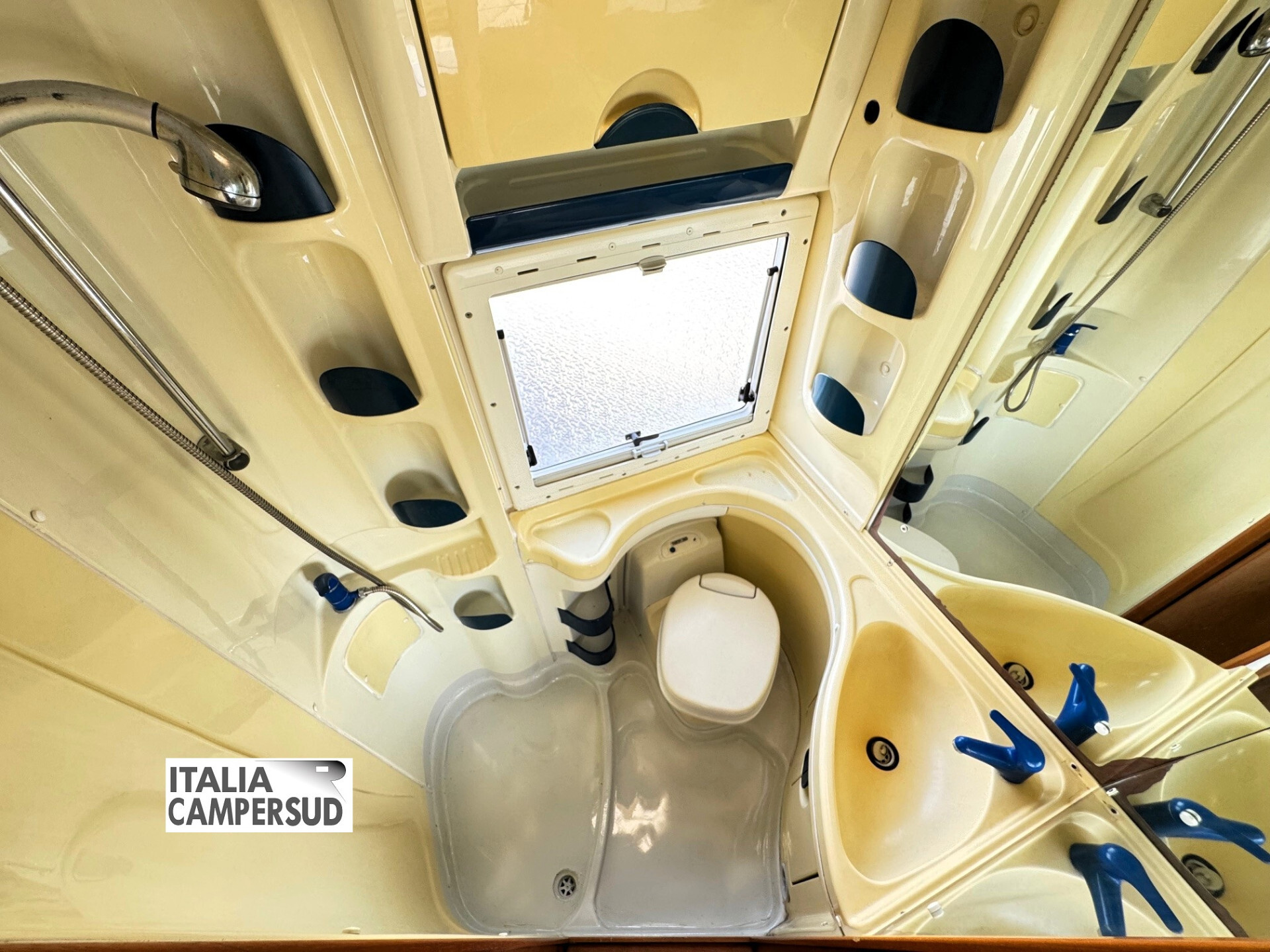 Camper Elnagh Joxy 22 Mansardato Fiat Ducato del 2