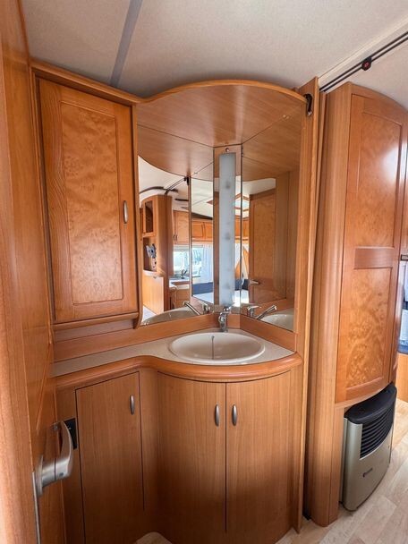 Hobby PRESTIGE 495