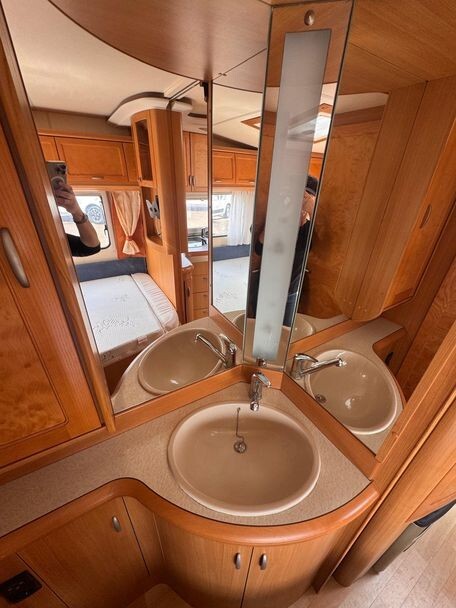 Hobby PRESTIGE 495
