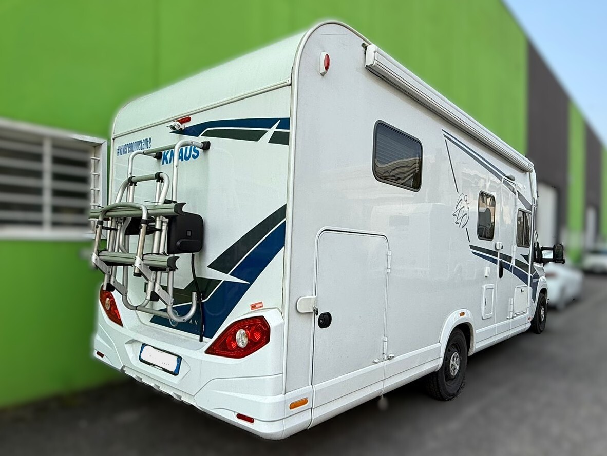 Knaus LIVE WAVE 700 MEG