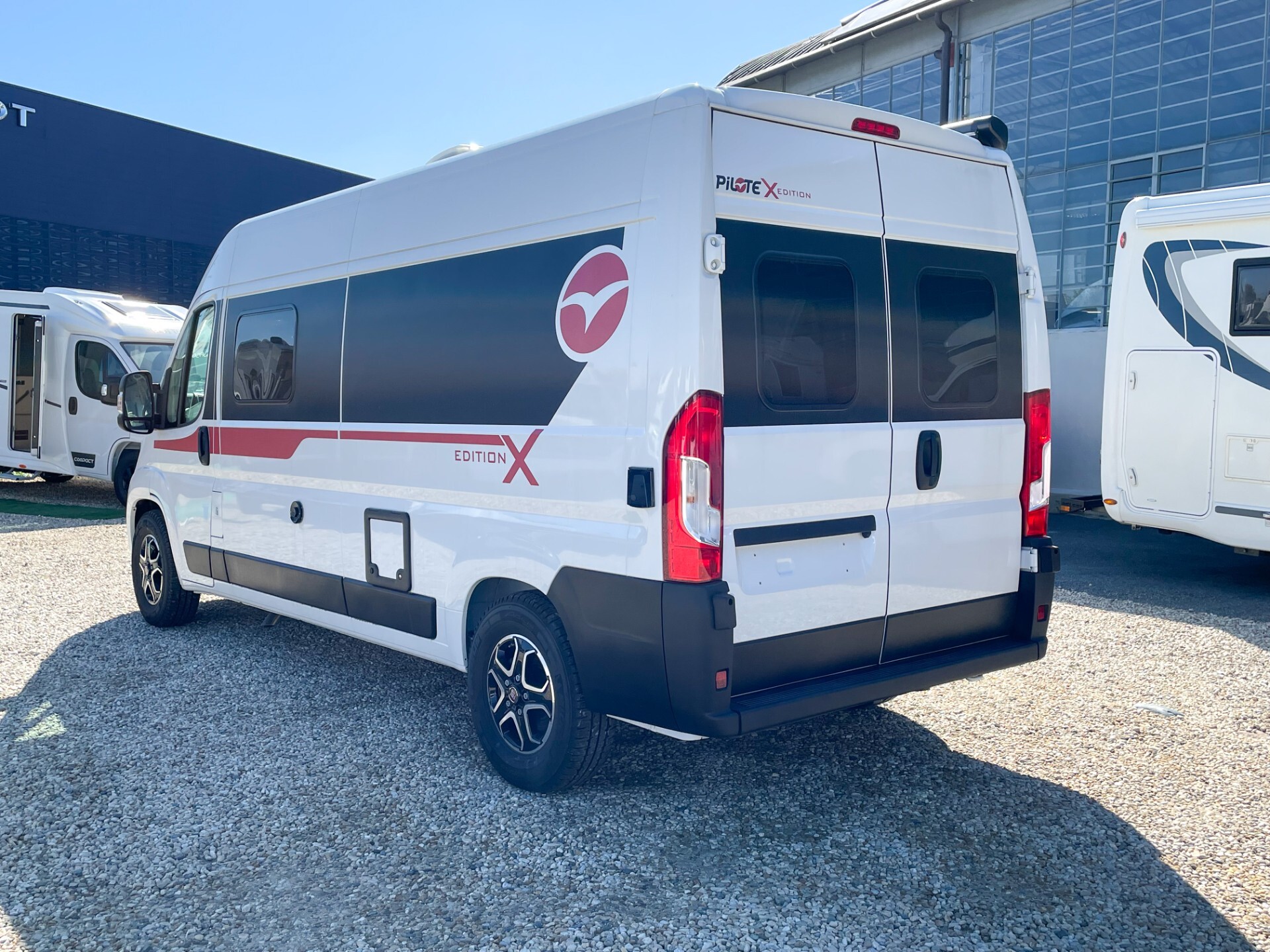 Pilote v600g furgonato
