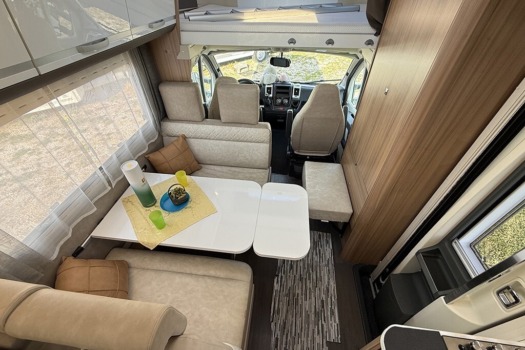 Adria Coral XL Axess 600 DP 6 posti omologati