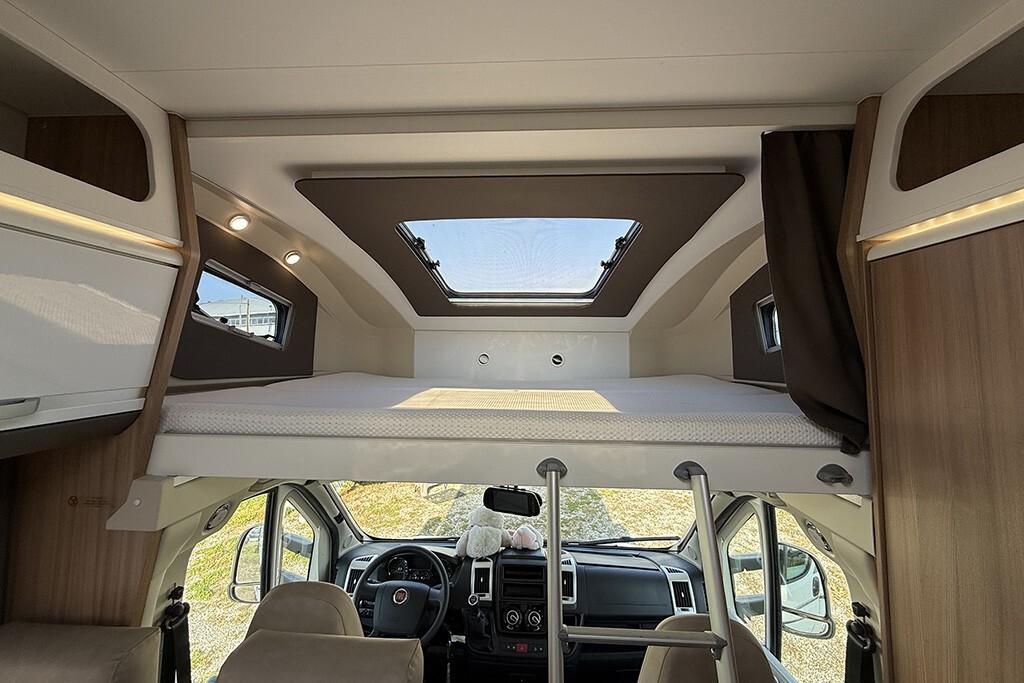 Adria Coral XL Axess 600 DP 6 posti omologati