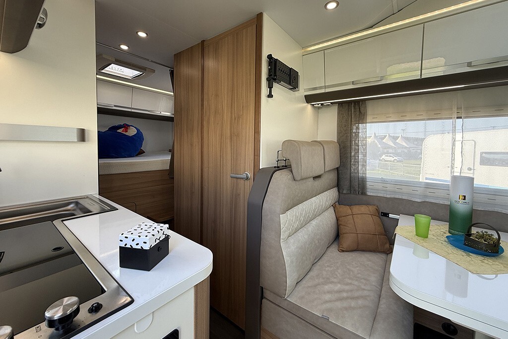 Adria Coral XL Axess 600 DP 6 posti omologati