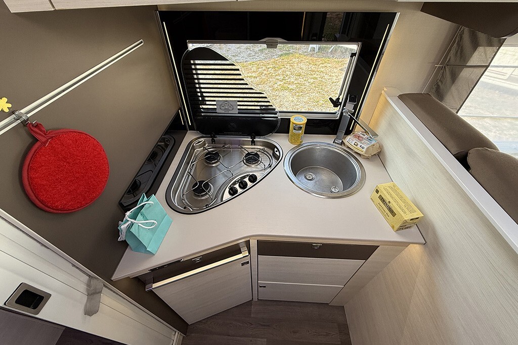 Chausson Welcome 610 maxi zona giorno