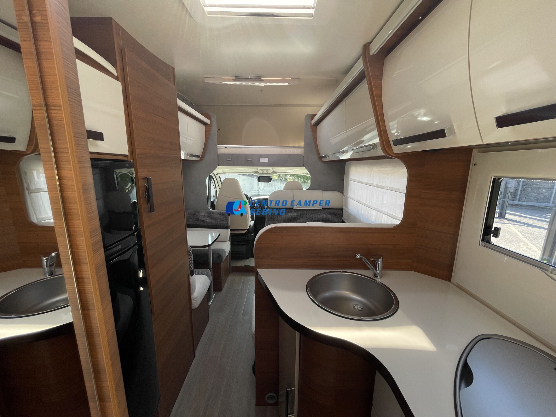 Elnagh Baron 22 camper mansardato 7 posti 6,99 mt
