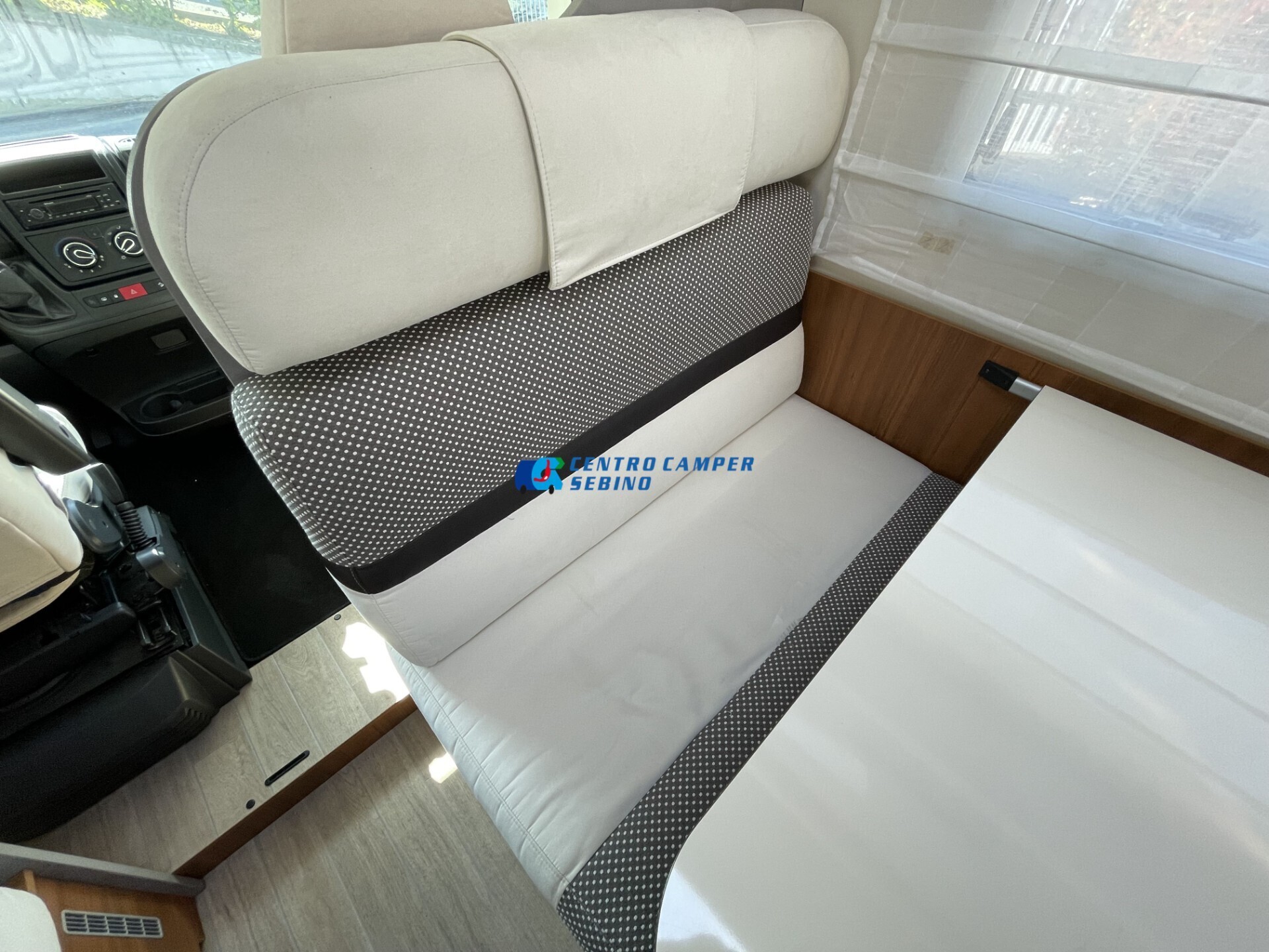 Elnagh Baron 22 camper mansardato 7 posti 6,99 mt