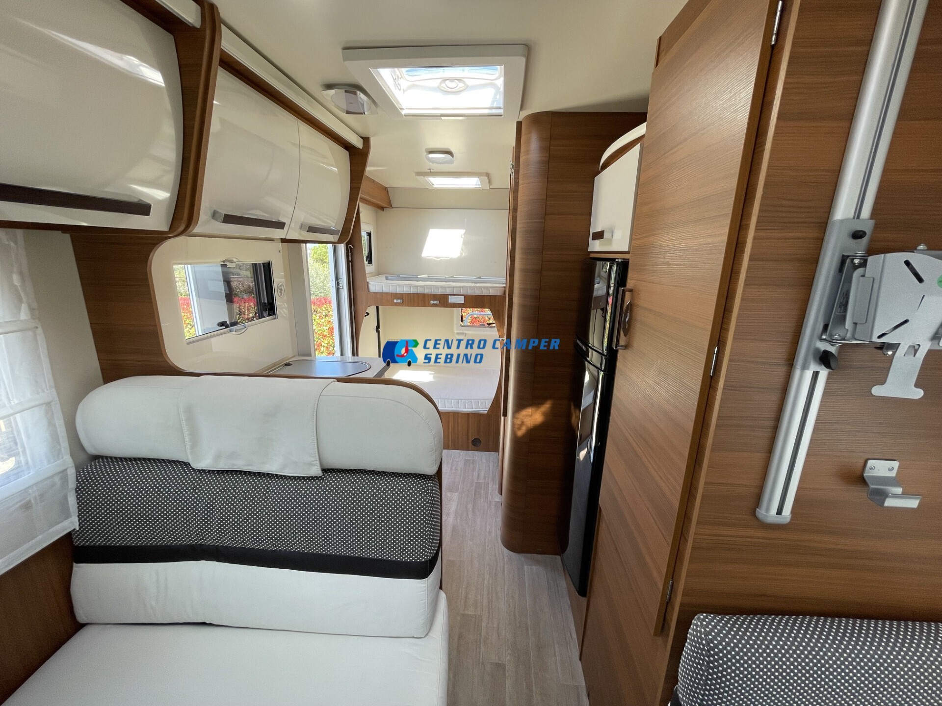 Elnagh Baron 22 camper mansardato 7 posti 6,99 mt