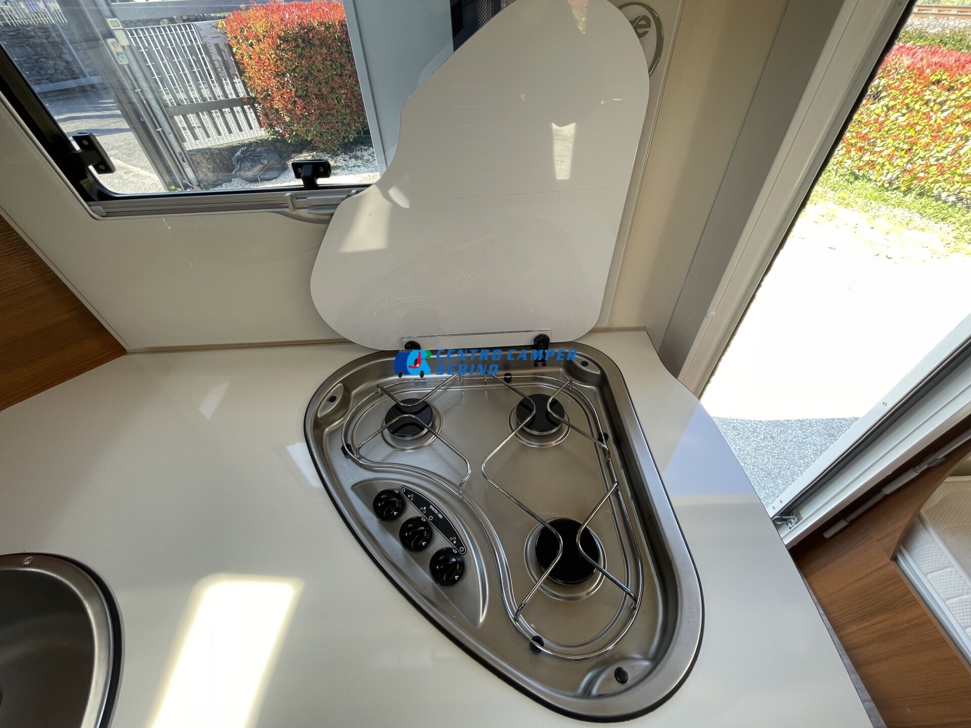 Elnagh Baron 22 camper mansardato 7 posti 6,99 mt