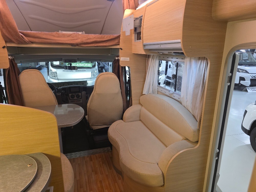 CAMPER ROLLER TEAM PEGASO GARAGE LIVING