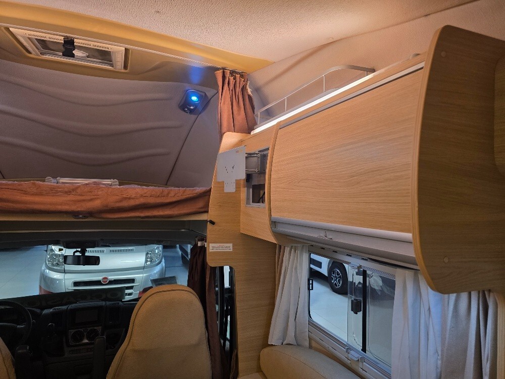 CAMPER ROLLER TEAM PEGASO GARAGE LIVING