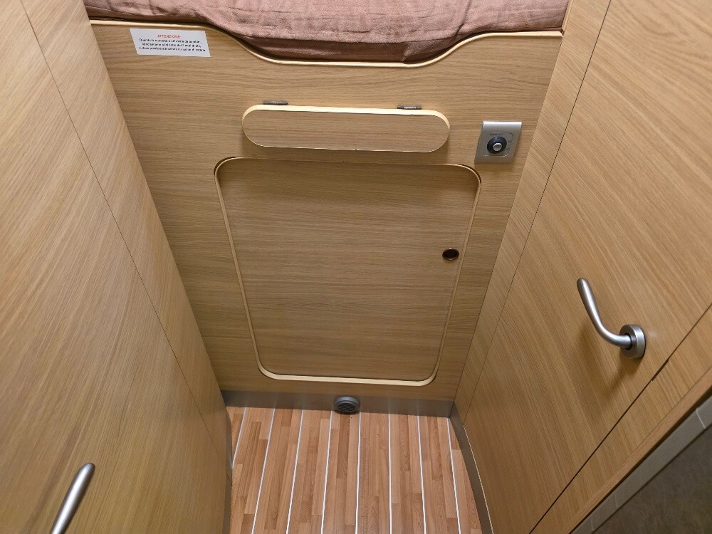CAMPER ROLLER TEAM PEGASO GARAGE LIVING