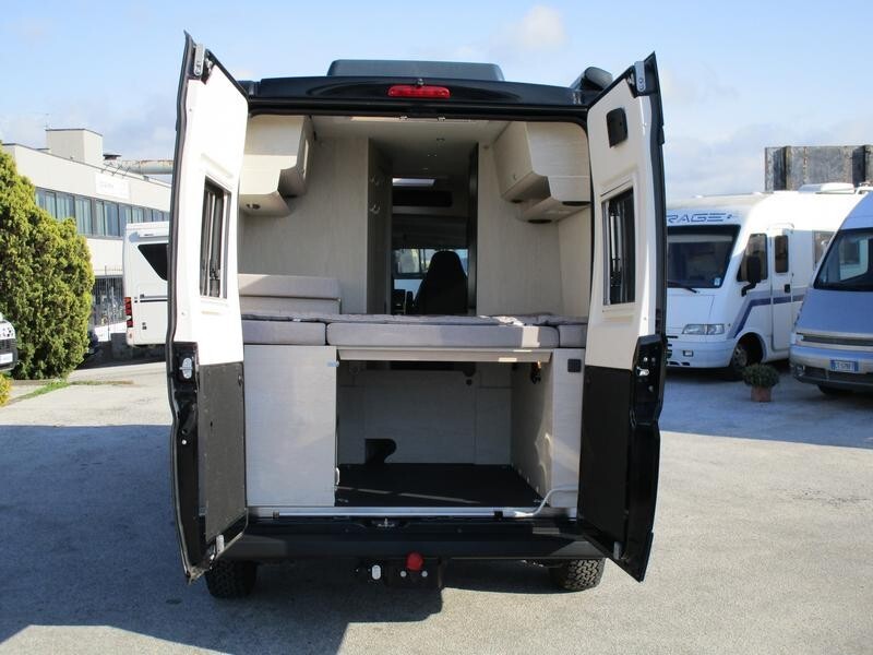 VAN Tourne Mobil molto coibentato, gancio traino