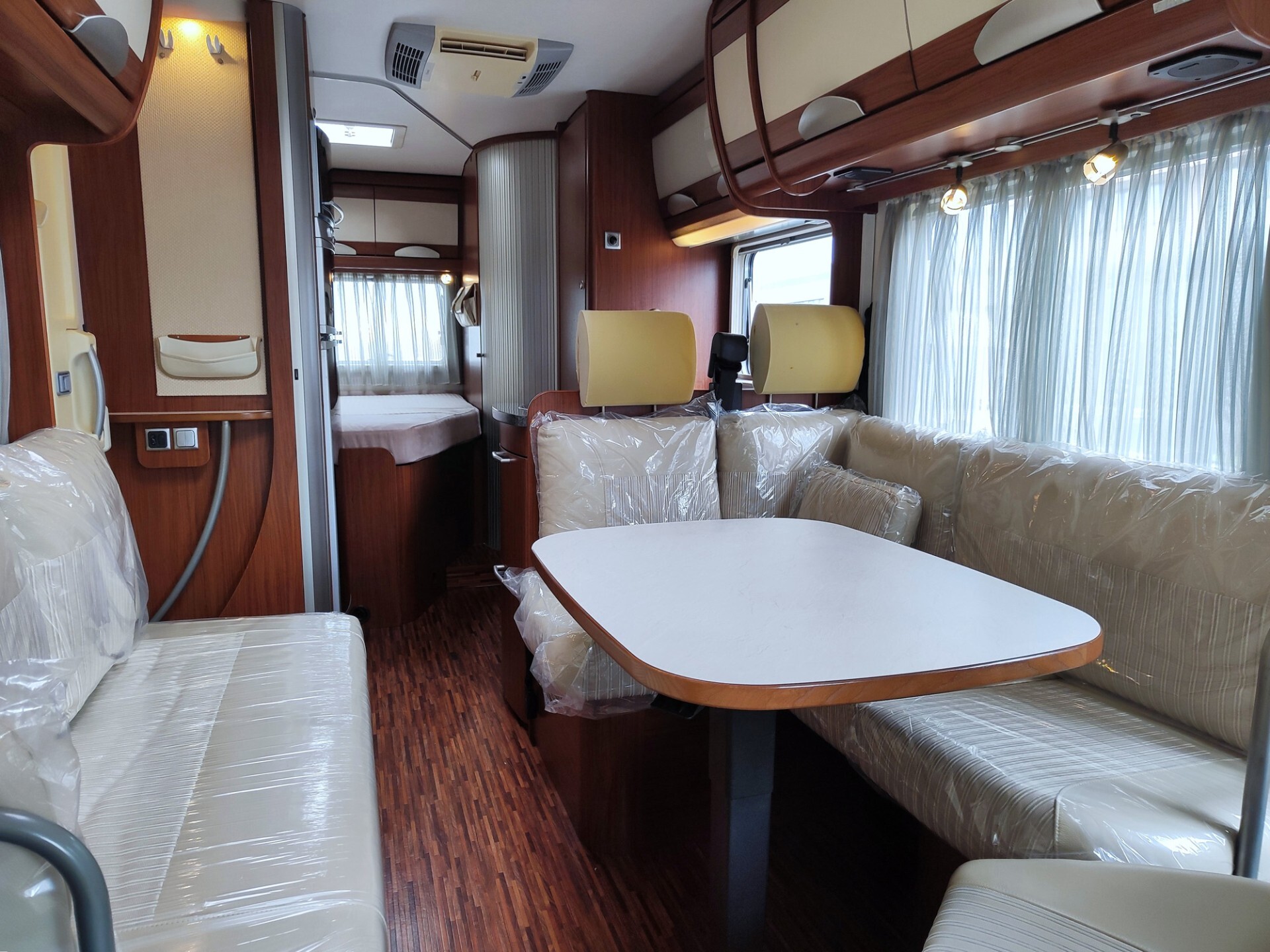 Hymer/eriba B 654 Legend Motorhome con letto alla 