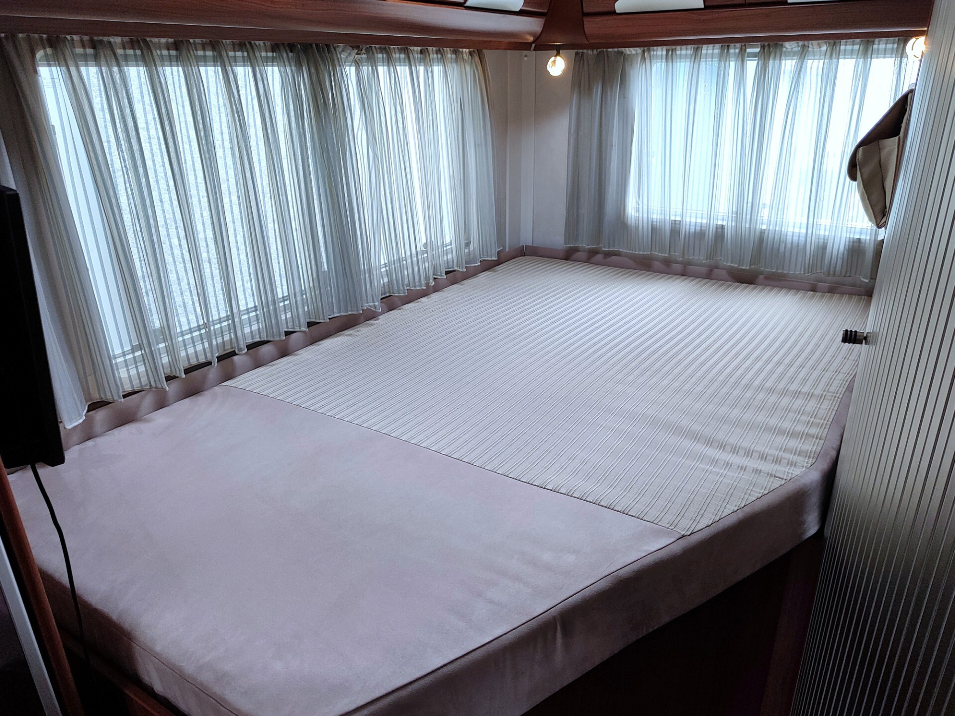 Hymer/eriba B 654 Legend Motorhome con letto alla 
