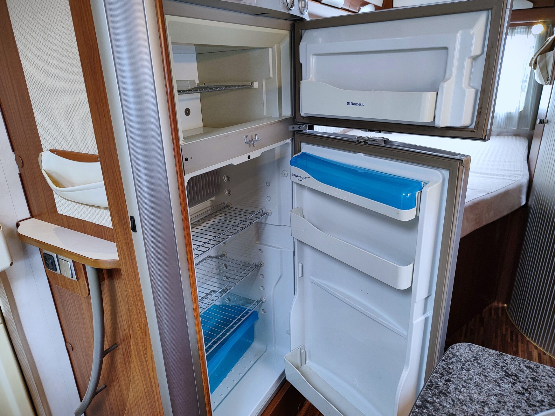 Hymer/eriba B 654 Legend Motorhome con letto alla 
