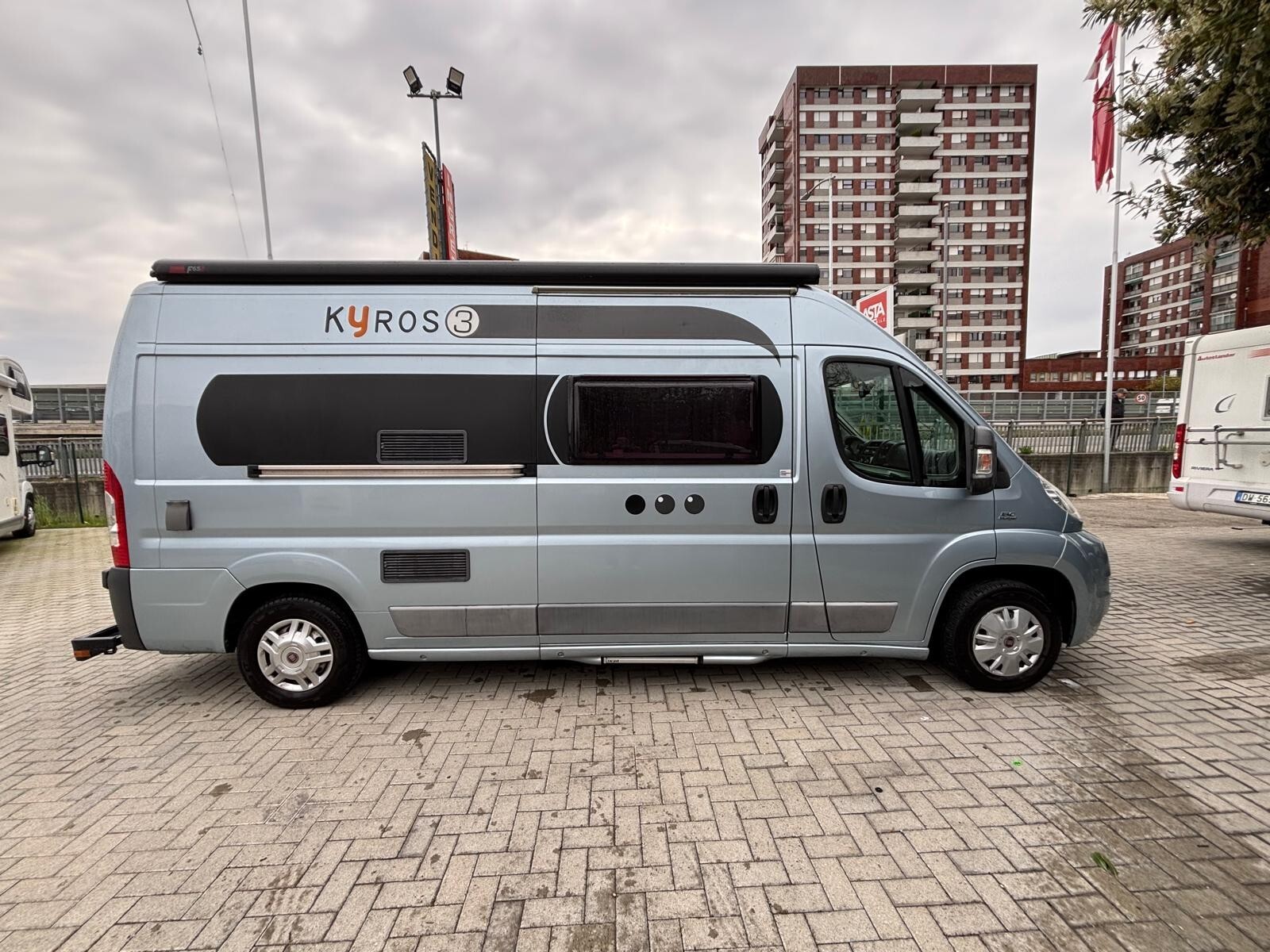 Ci International Kyros 3 camper