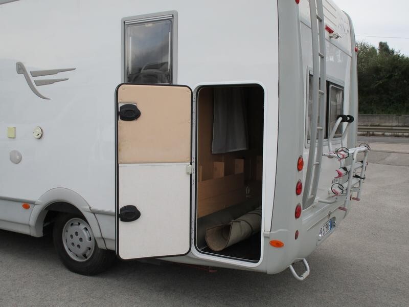 Arca M715GLT accessoriato, 146cv tenuto benissimo