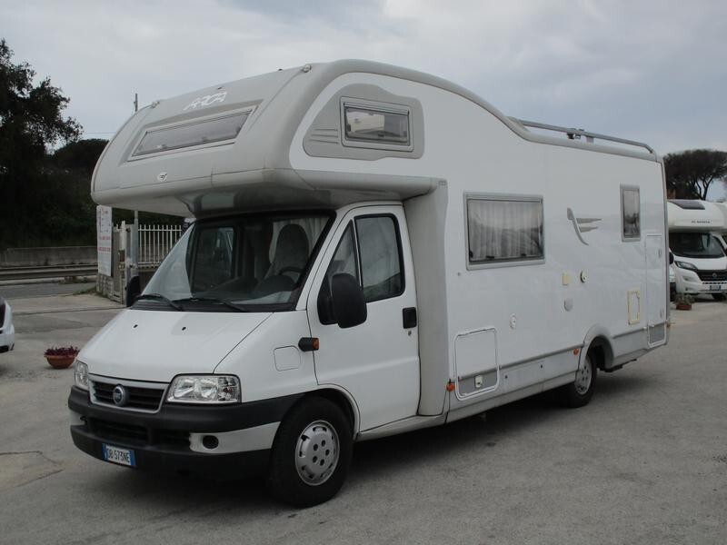 Arca M715GLT accessoriato, 146cv tenuto benissimo