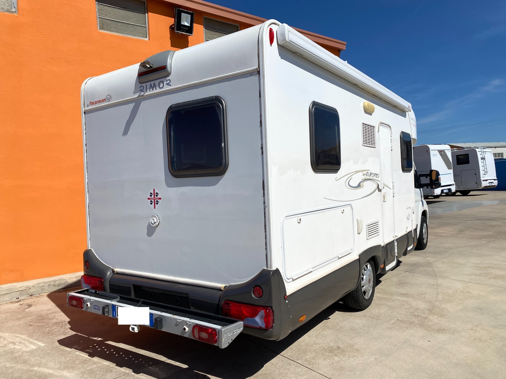 semintegrale Rimor EUROPEO 16P con porta moto