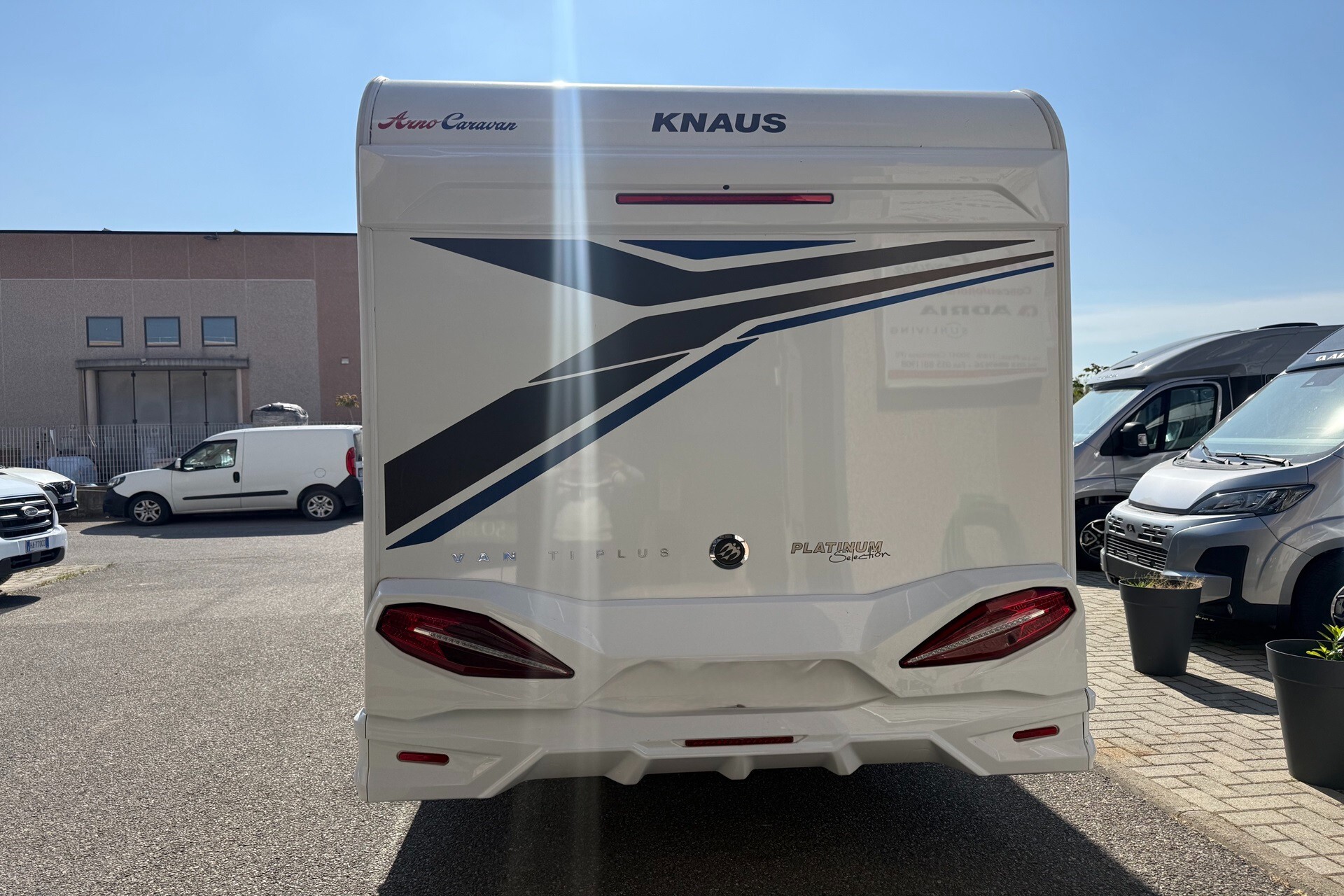 Knaus Van Ti Plus Platinum Collection