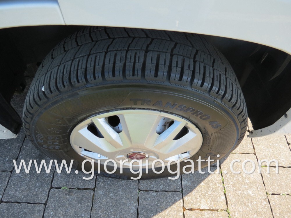 CAMPER PURO FONT VENDOME H 307 VAN CON LETTO BASCU