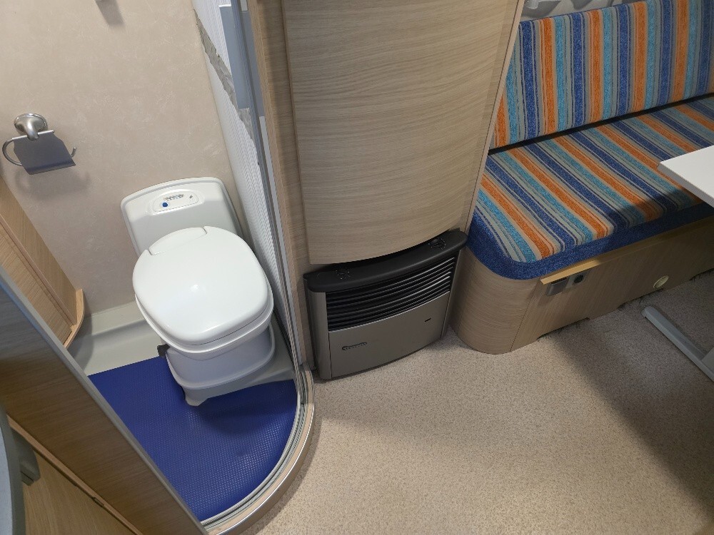 CARAVAN ADRIA ACTION 361 LH
