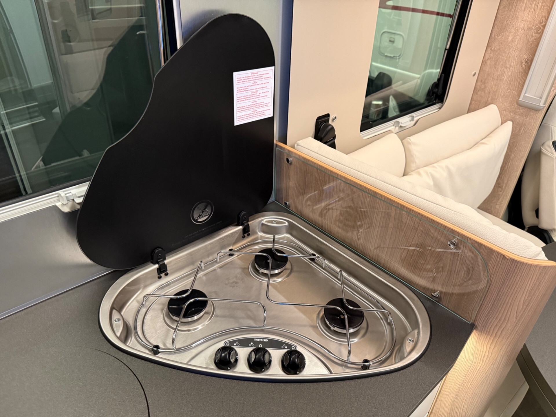 LAIKA ECOVIP L 4012 7.40 NAUTICO SUPER ACCESSORIAT