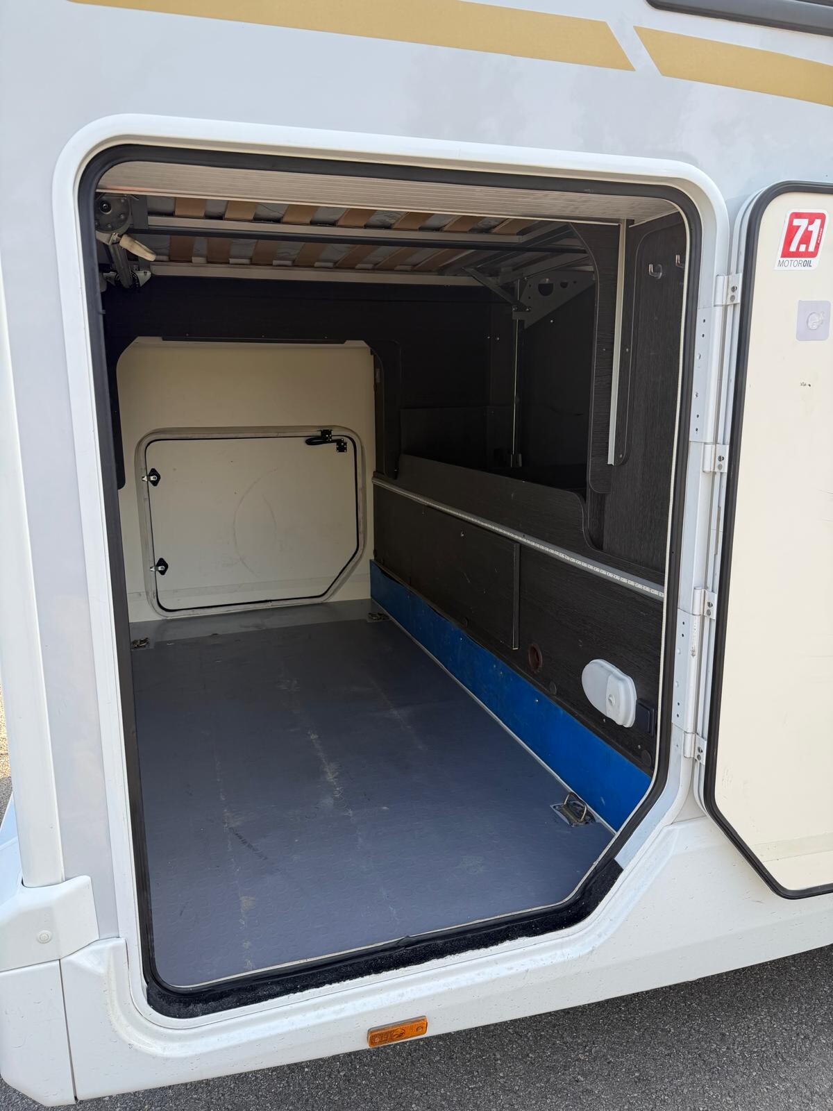 MOTORHOME C.I. MAGIS INTEGRAL 67 PLUS