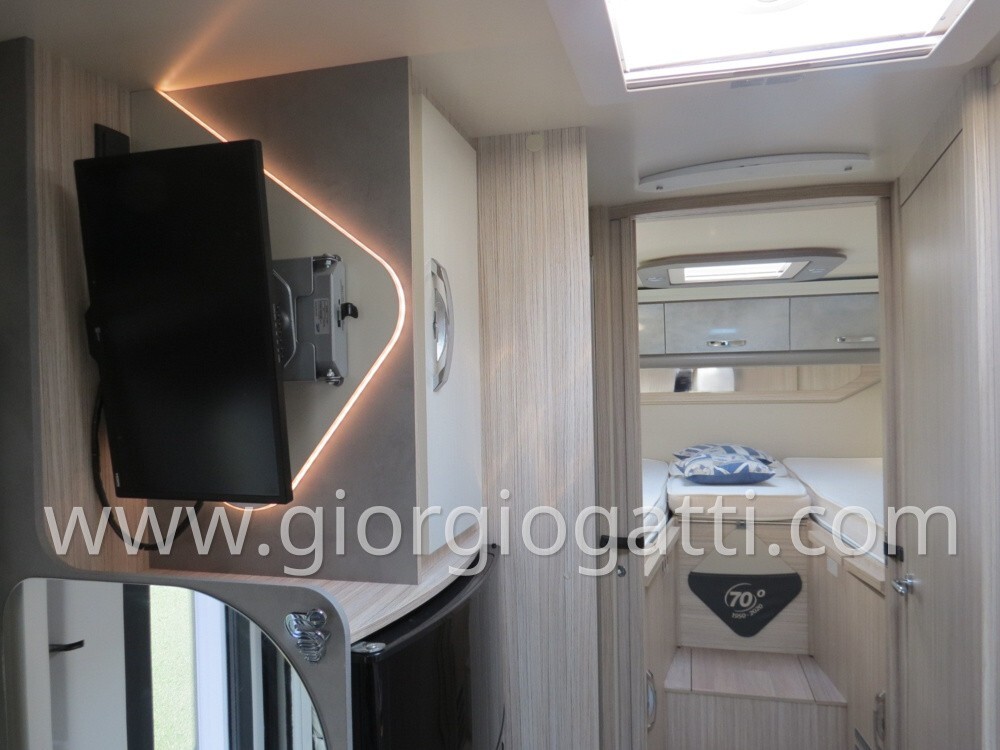 CAMPER SEMINTEGRALE ELNAGH T-LOFT 532 70*ANNIVERSA