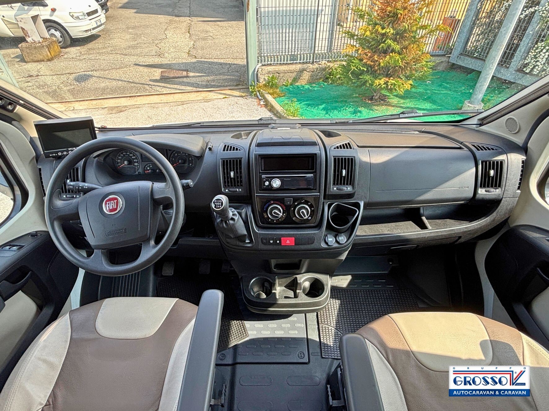 Pilote ESSENTIAL P 716