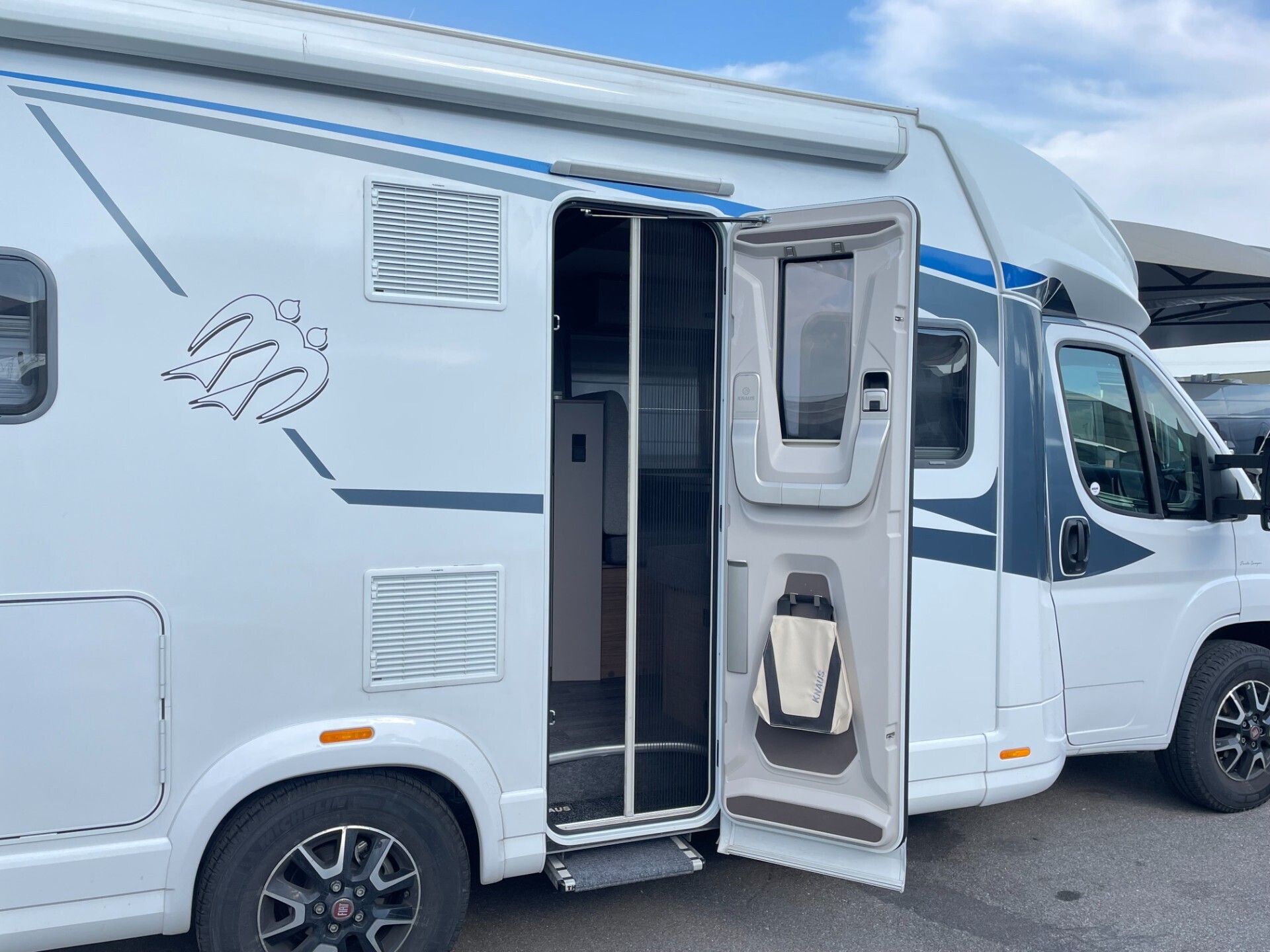 Knaus LIVE WAVE 650 MF
