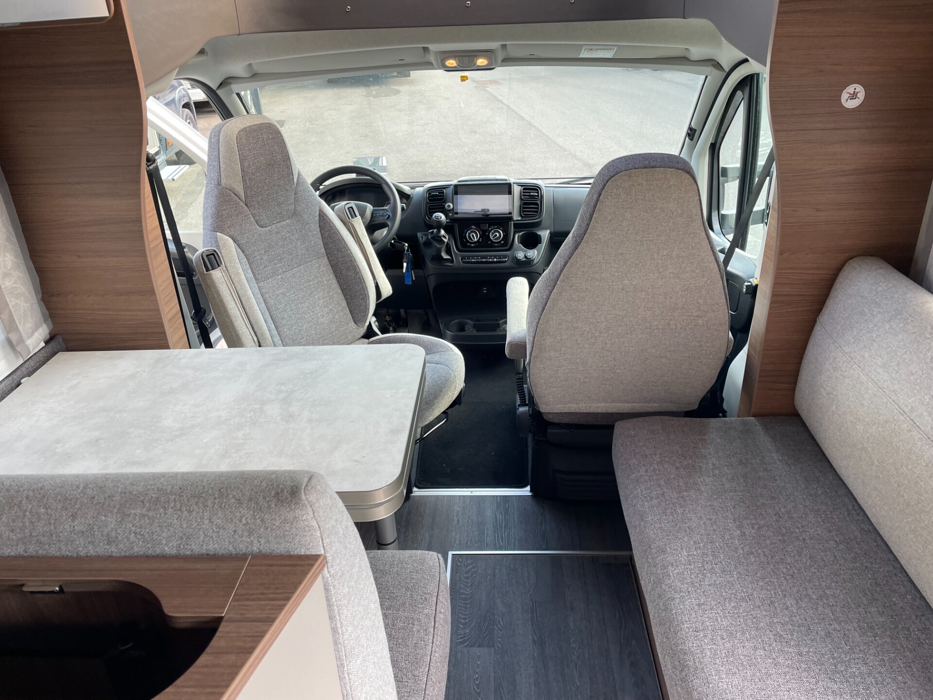 Knaus LIVE WAVE 650 MF