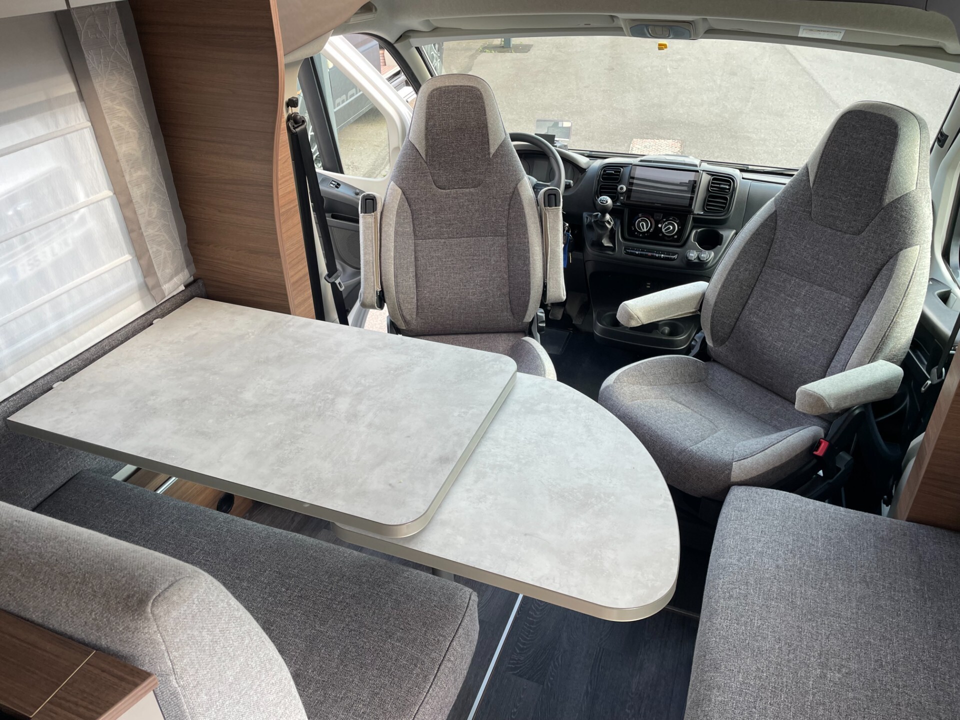 Knaus LIVE WAVE 650 MF