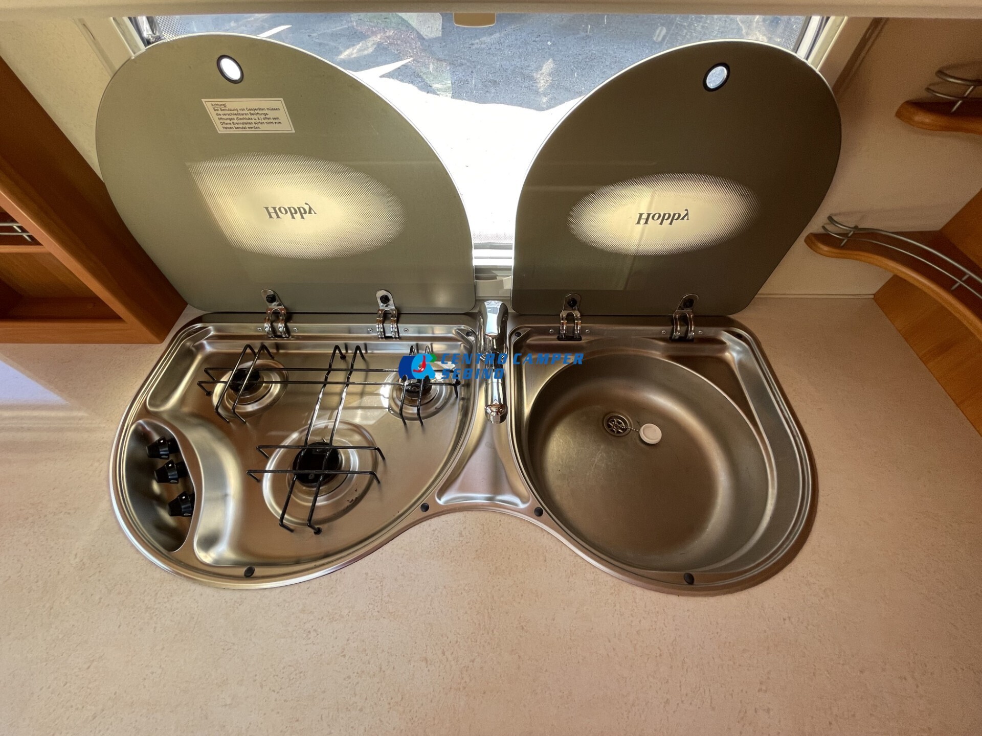 Hobby Excellent 495 UFe caravan 4 posti