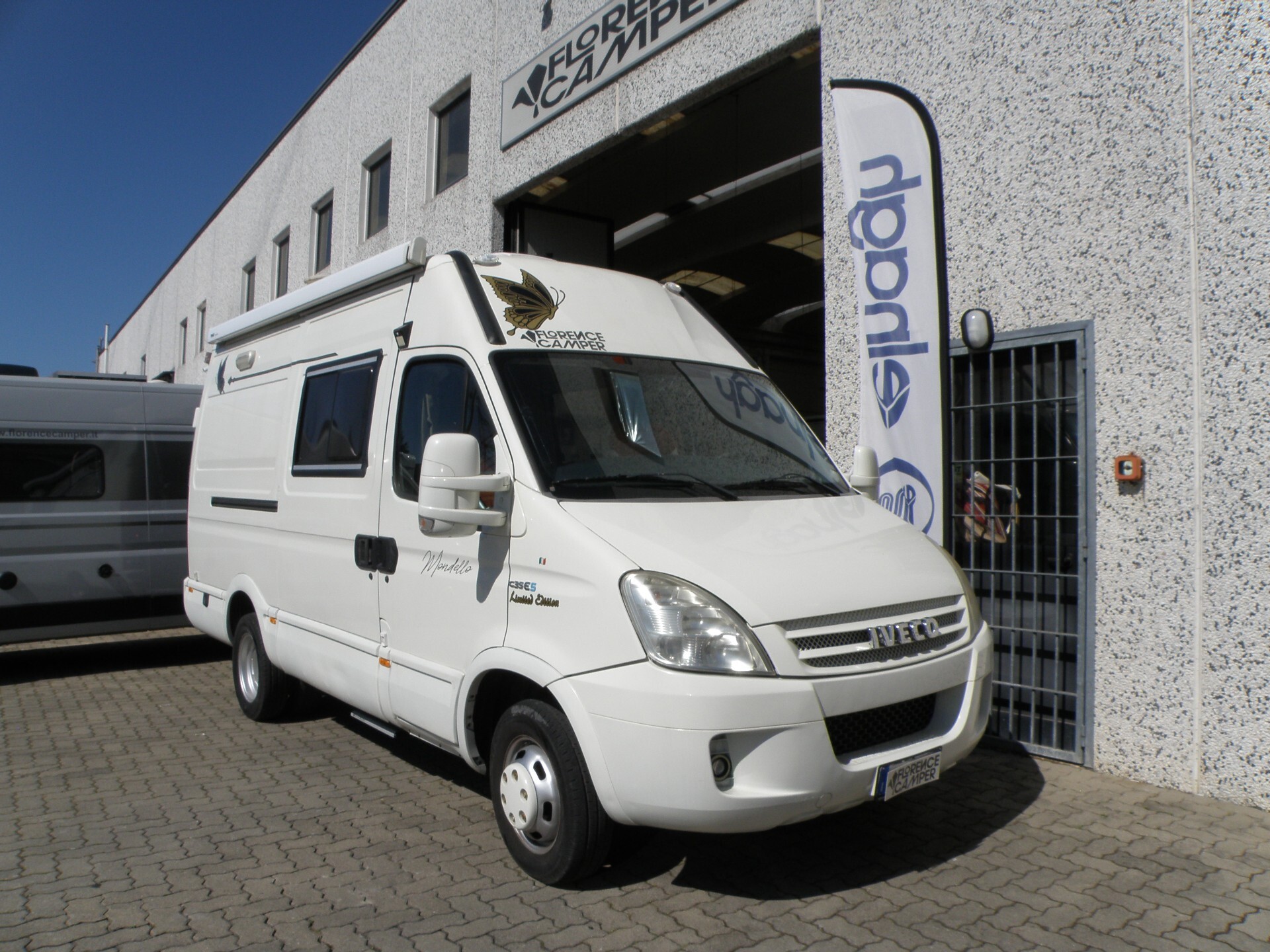 Iveco FLORENCE CAMPER MONDELLO PURO LETTO BASCULAN