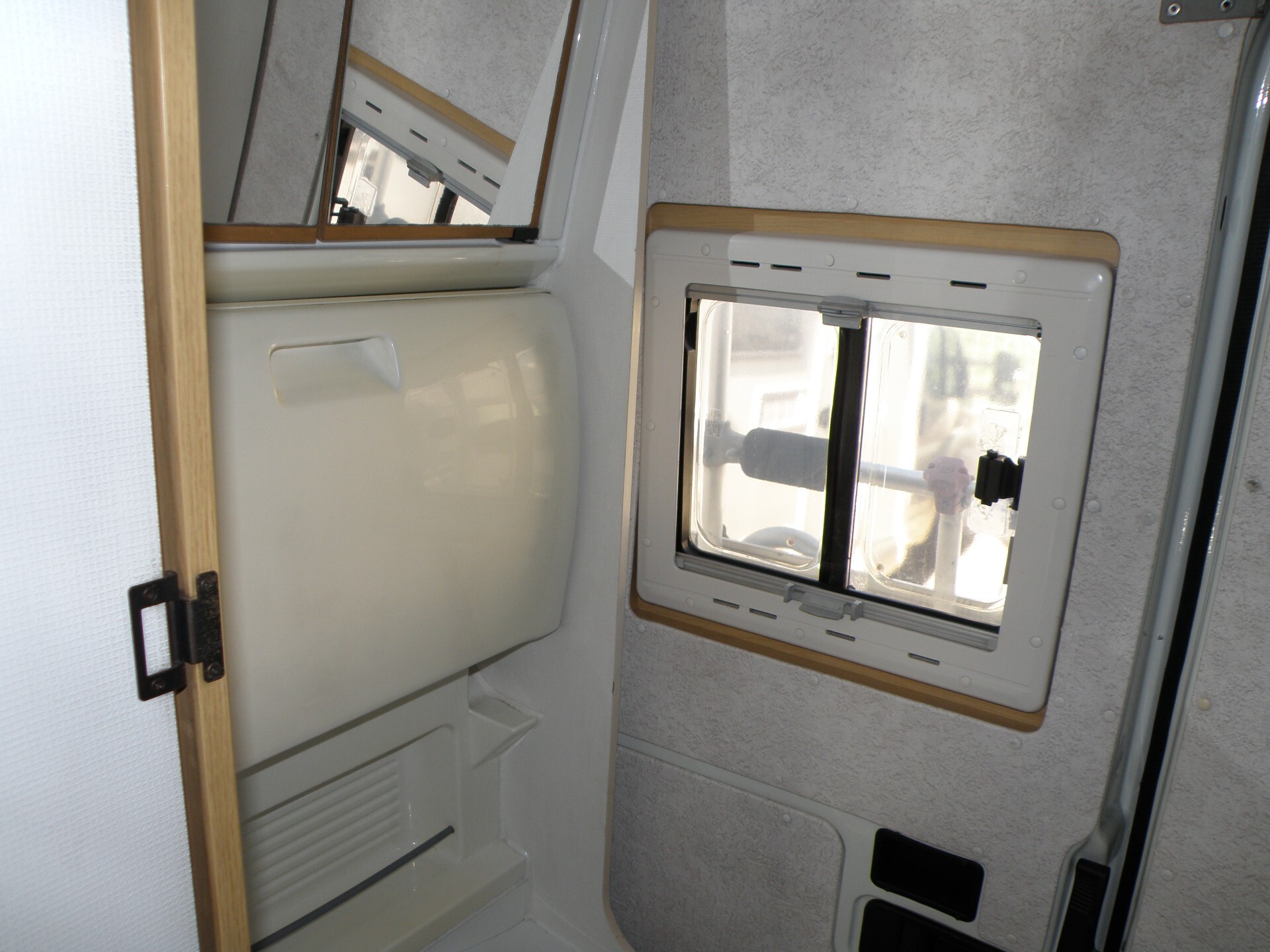 Iveco FLORENCE CAMPER MONDELLO PURO LETTO BASCULAN