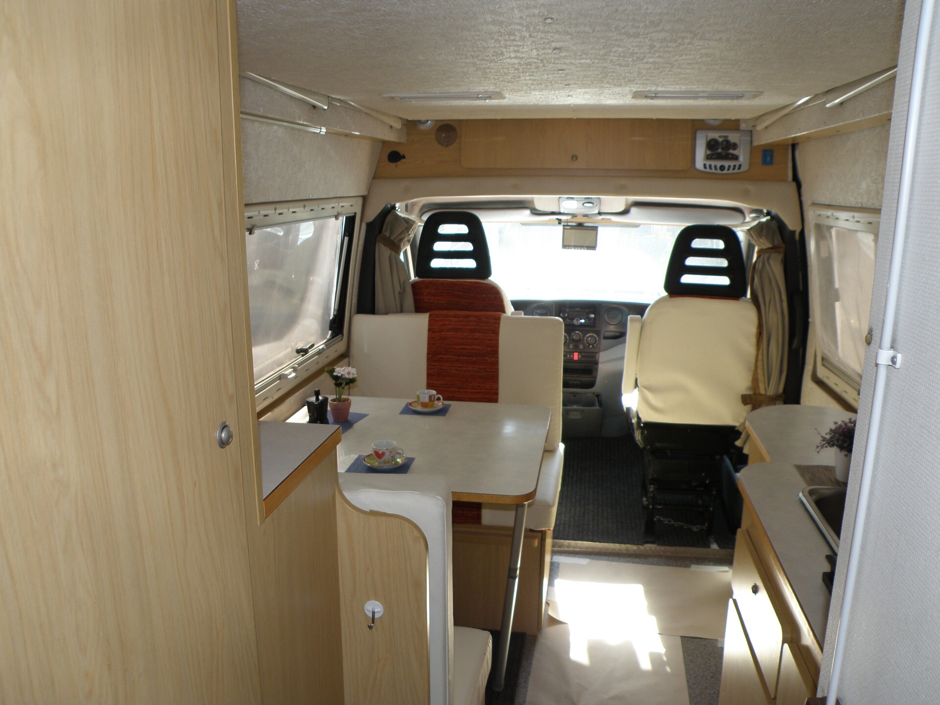 Iveco FLORENCE CAMPER MONDELLO PURO LETTO BASCULAN