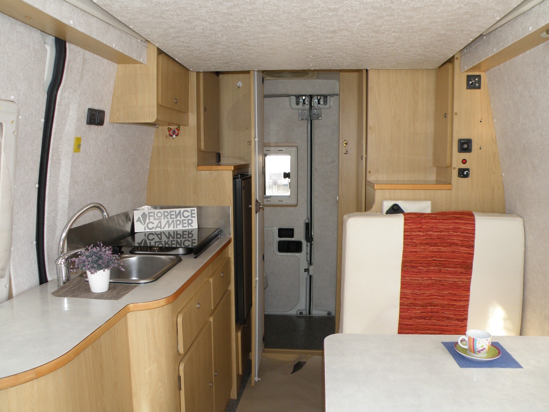 Iveco FLORENCE CAMPER MONDELLO PURO LETTO BASCULAN