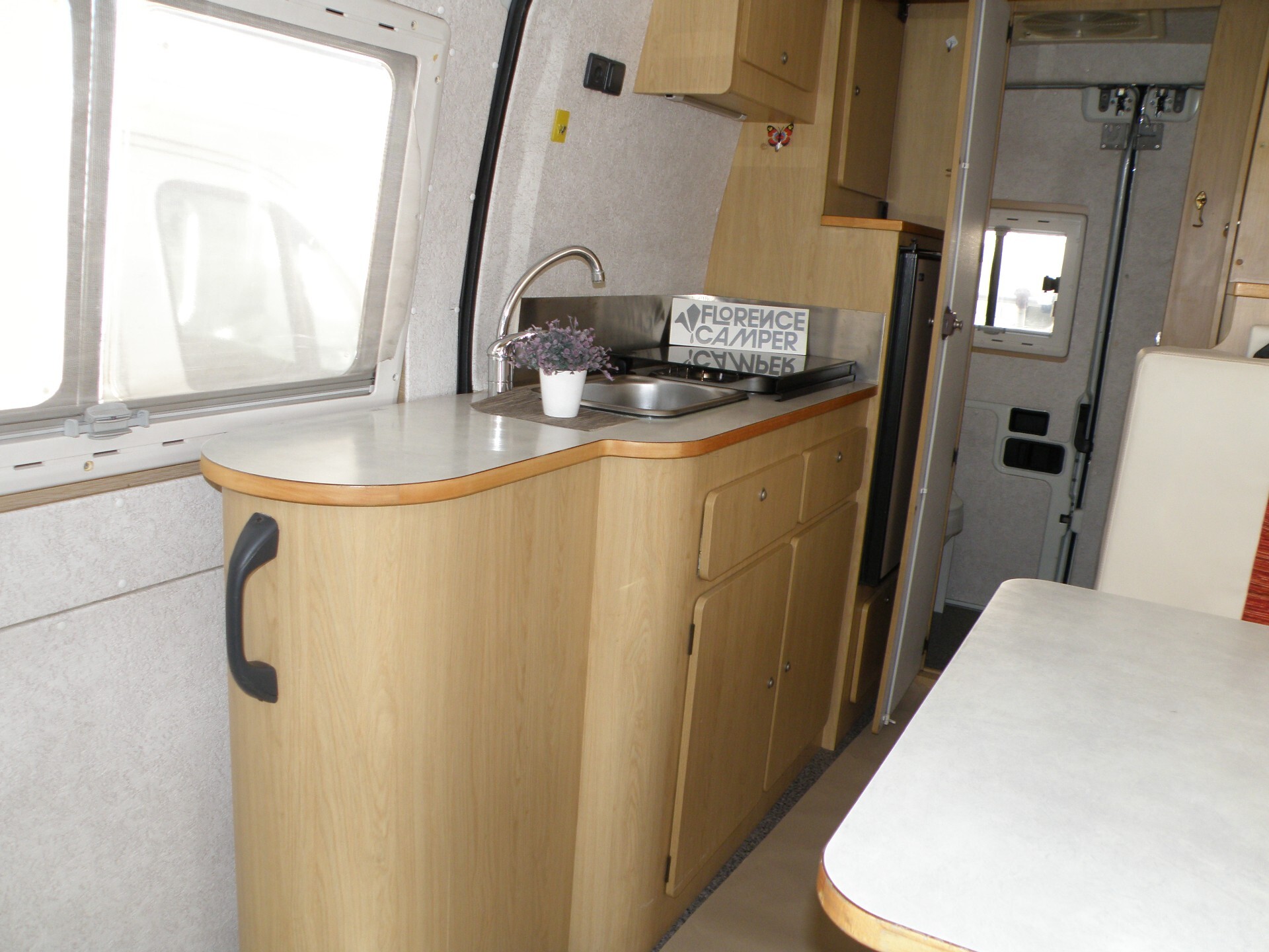 Iveco FLORENCE CAMPER MONDELLO PURO LETTO BASCULAN