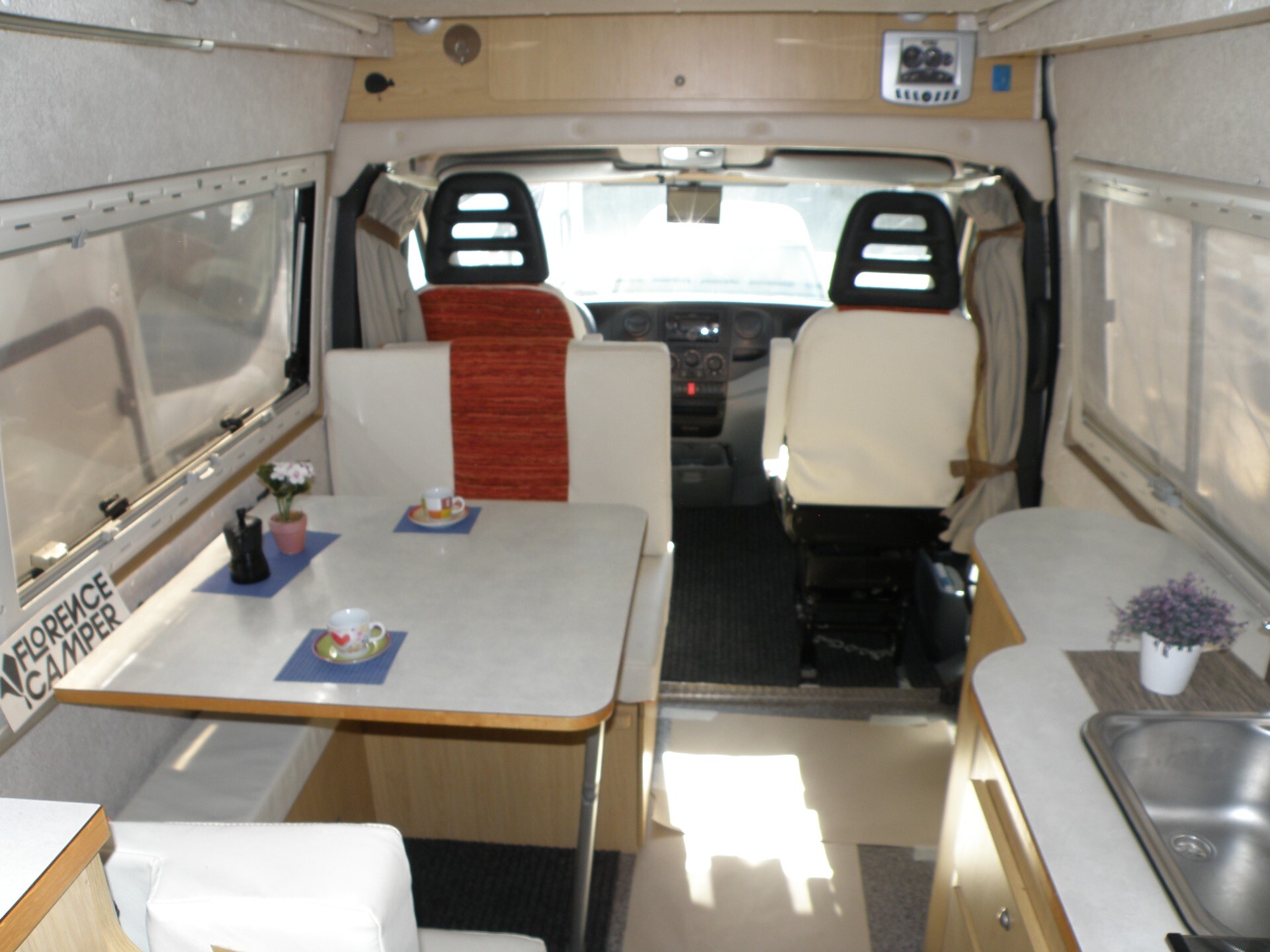 Iveco FLORENCE CAMPER MONDELLO PURO LETTO BASCULAN