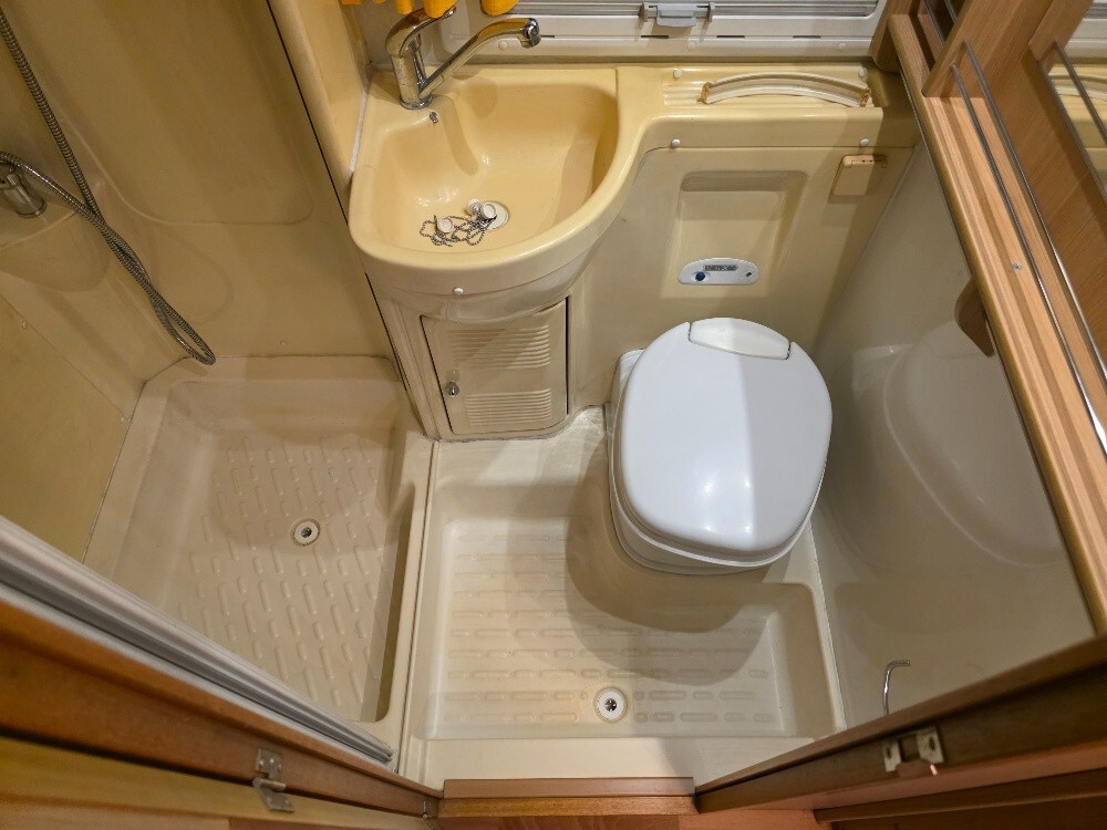 CAMPER KENTUCKY ESTRO 4