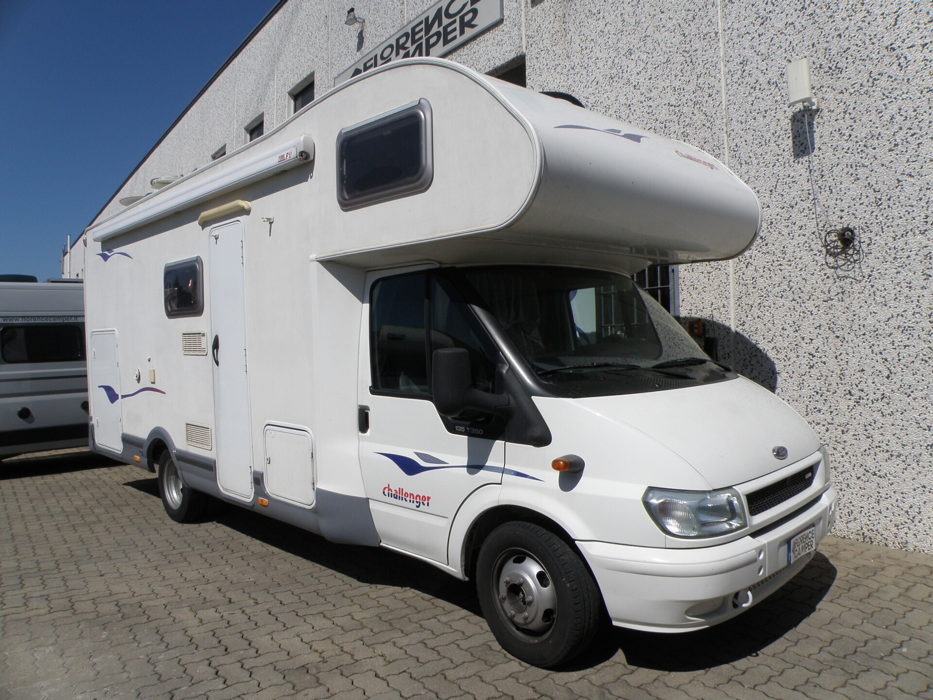 Challenger GENESIS 47 LETTO MATRIMONIALE CON GARAG