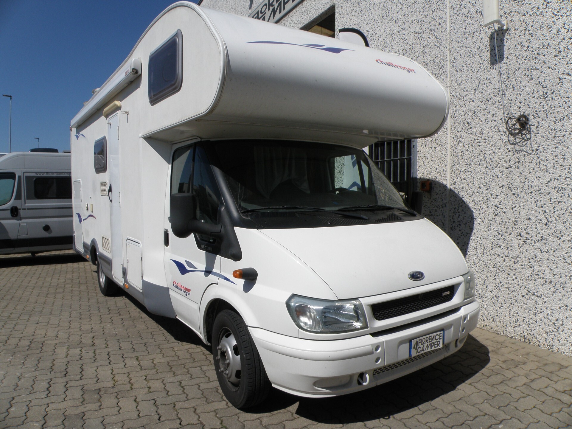 Challenger GENESIS 47 LETTO MATRIMONIALE CON GARAG