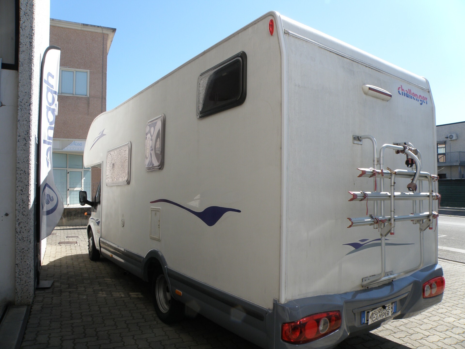 Challenger GENESIS 47 LETTO MATRIMONIALE CON GARAG