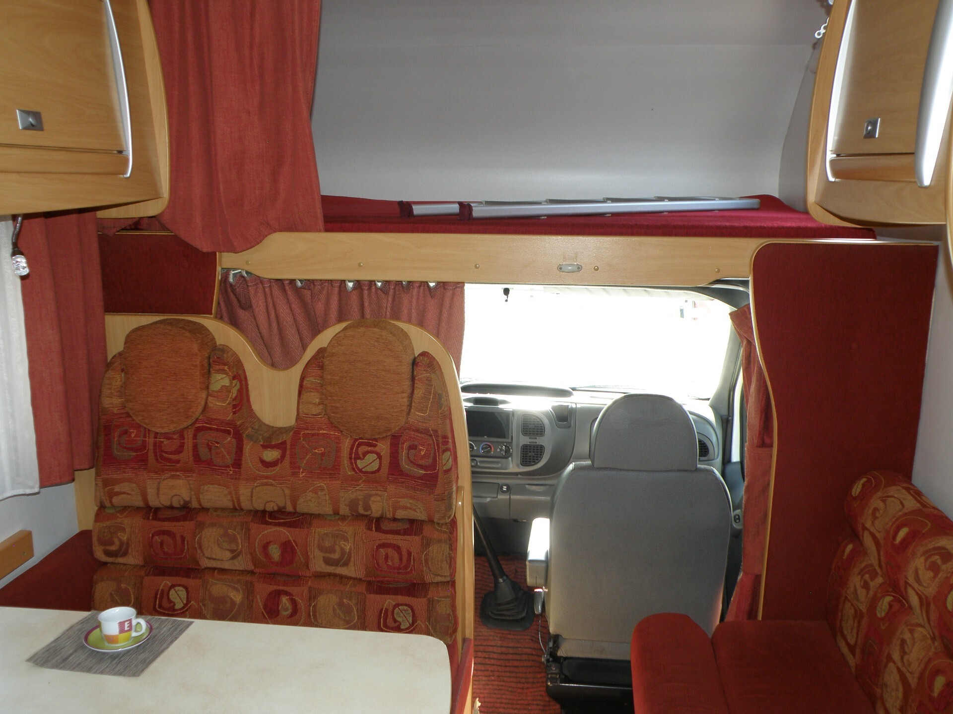 Challenger GENESIS 47 LETTO MATRIMONIALE CON GARAG